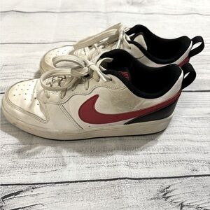 Boys Nike Court Borough Low 2 GS Sneakers